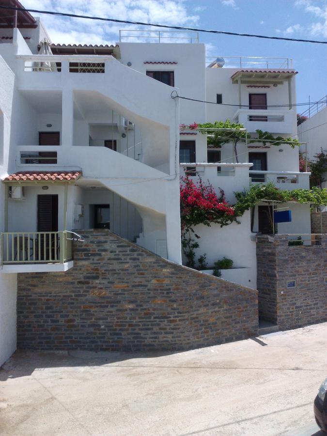 Meltemi Apartment Vourkárion Bagian luar foto