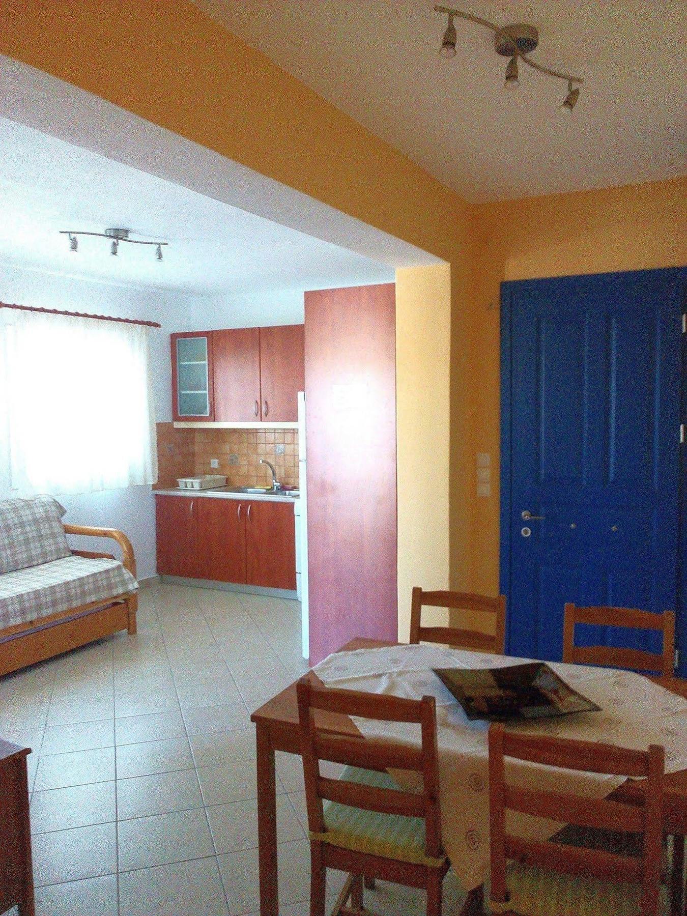 Meltemi Apartment Vourkárion Bagian luar foto